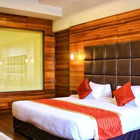 City Park Resort Bahadurgarh Bagian luar foto