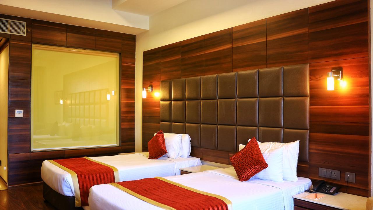 City Park Resort Bahadurgarh Bagian luar foto