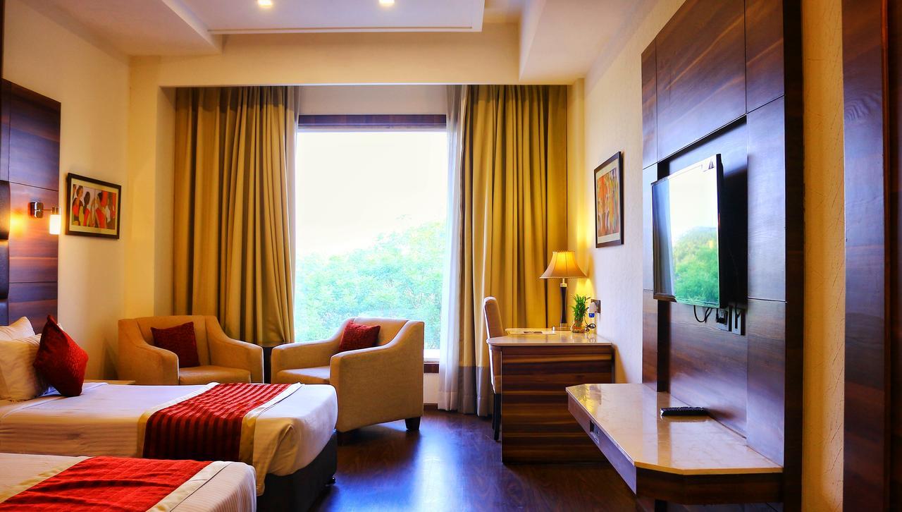 City Park Resort Bahadurgarh Bagian luar foto